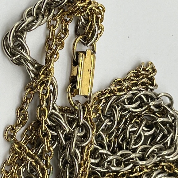 Vintage ART CO. Starburst/ Triple Flower, chained necklace. - Picture 8 of 10